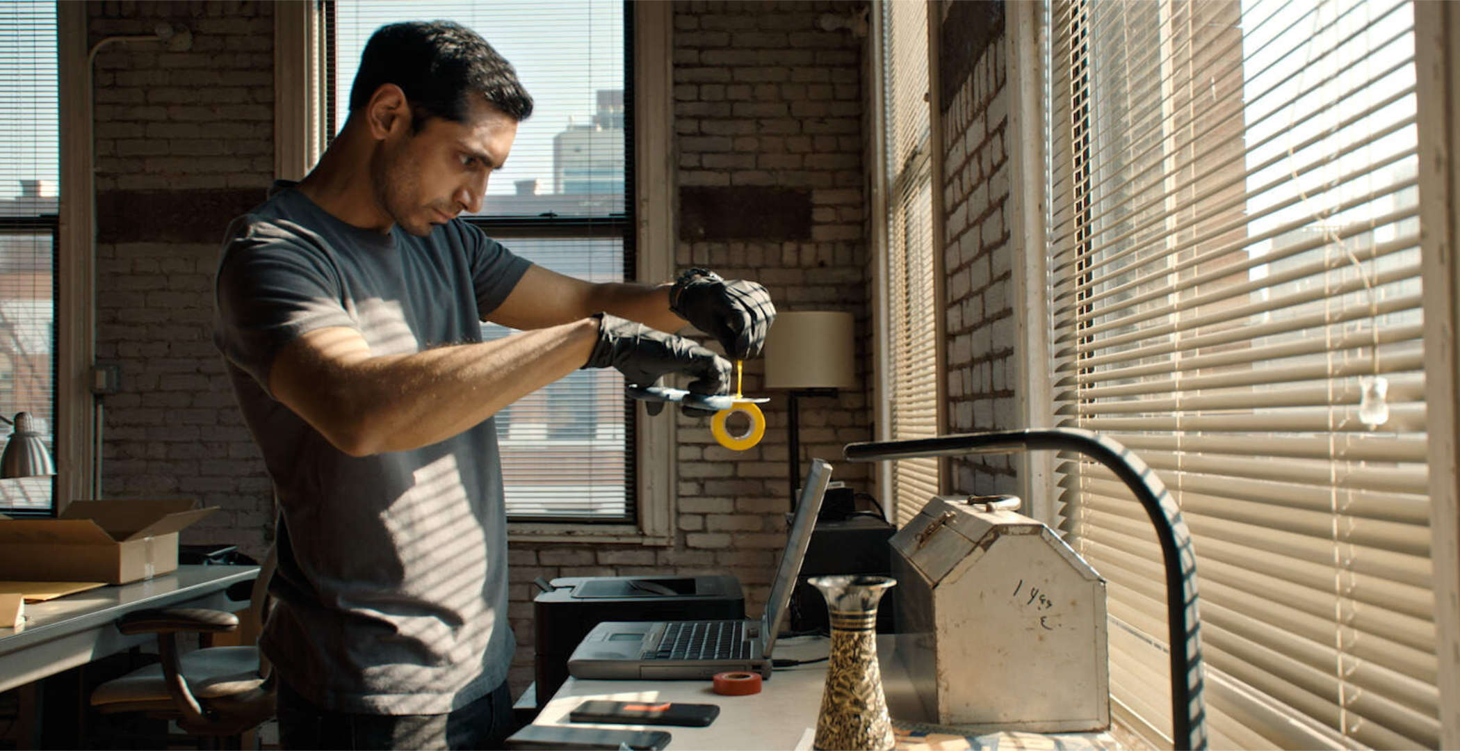 Gewinnspiel-THE-NEGOTIATOR_Filmszene1